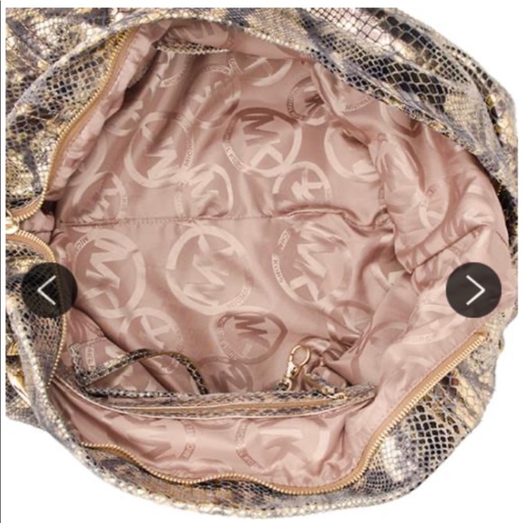 Michael Kors extra large bag - Picture 3 of 6